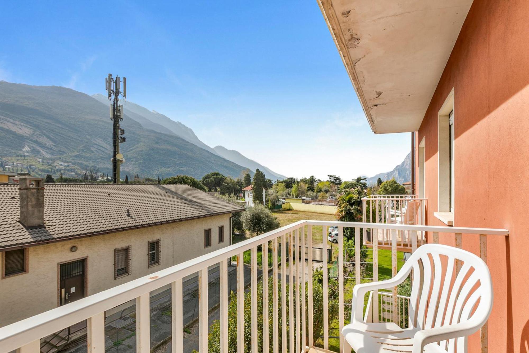 Bike & Wind Hotel Villa Maria Torbole Sul Garda ภายนอก รูปภาพ